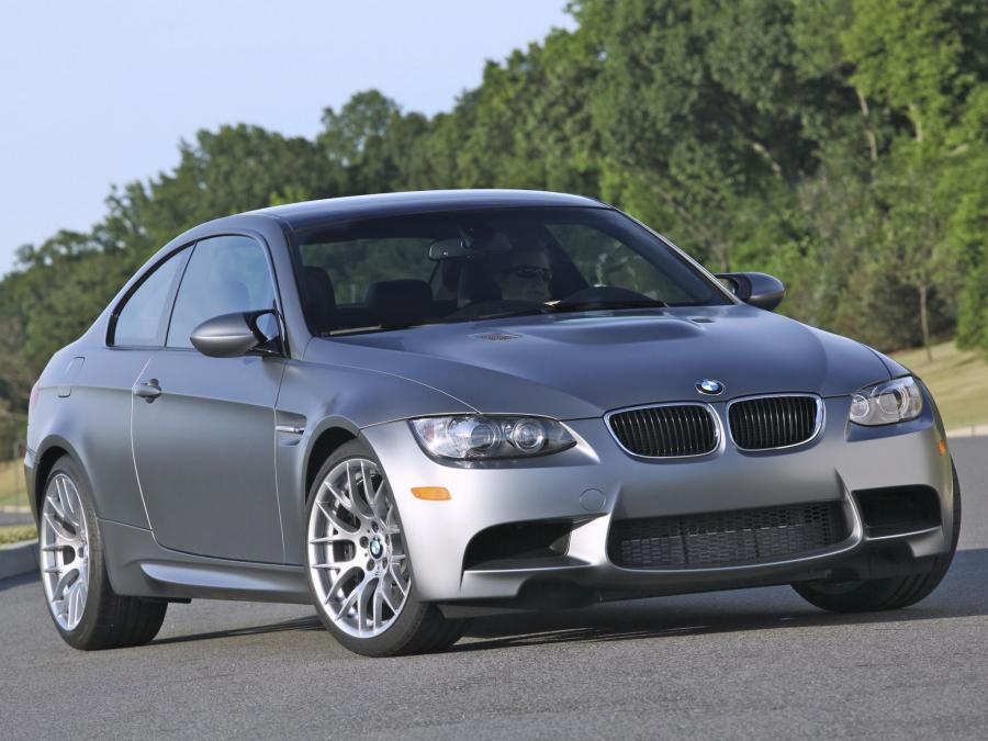  BMW M3 Coupe Frozen Gray Edition 2011 года  (фото 11 из 13)